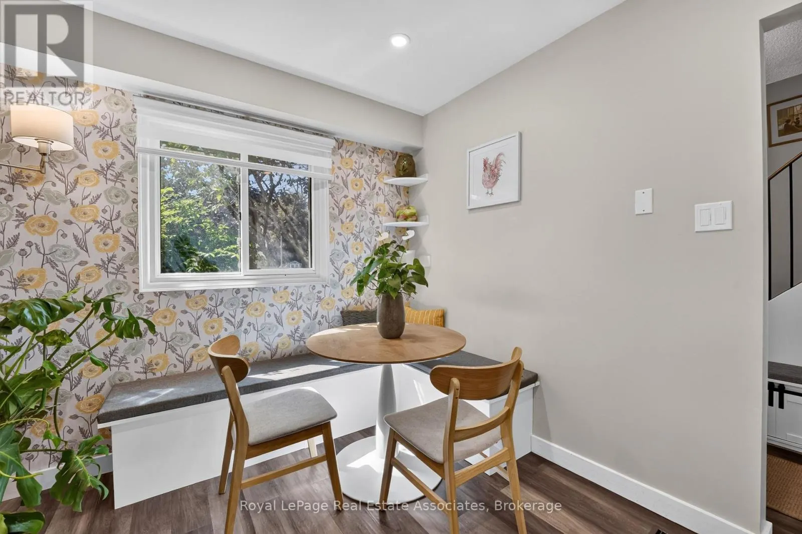 8 - 59 MAPLE AVENUE