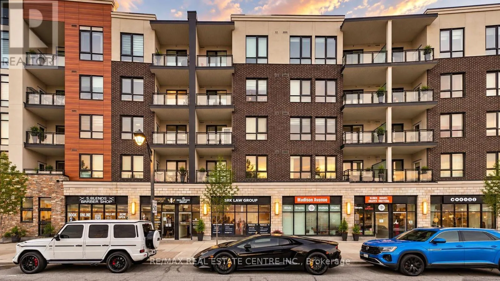 4 - 150 OAK PARK BOULEVARD