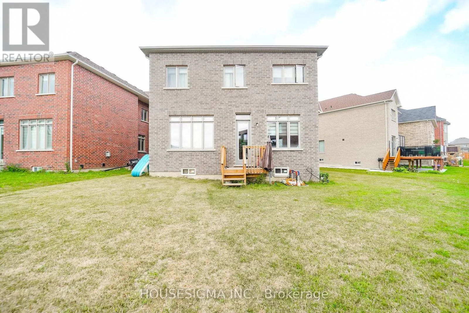 62 ROYAL FERN CRESCENT