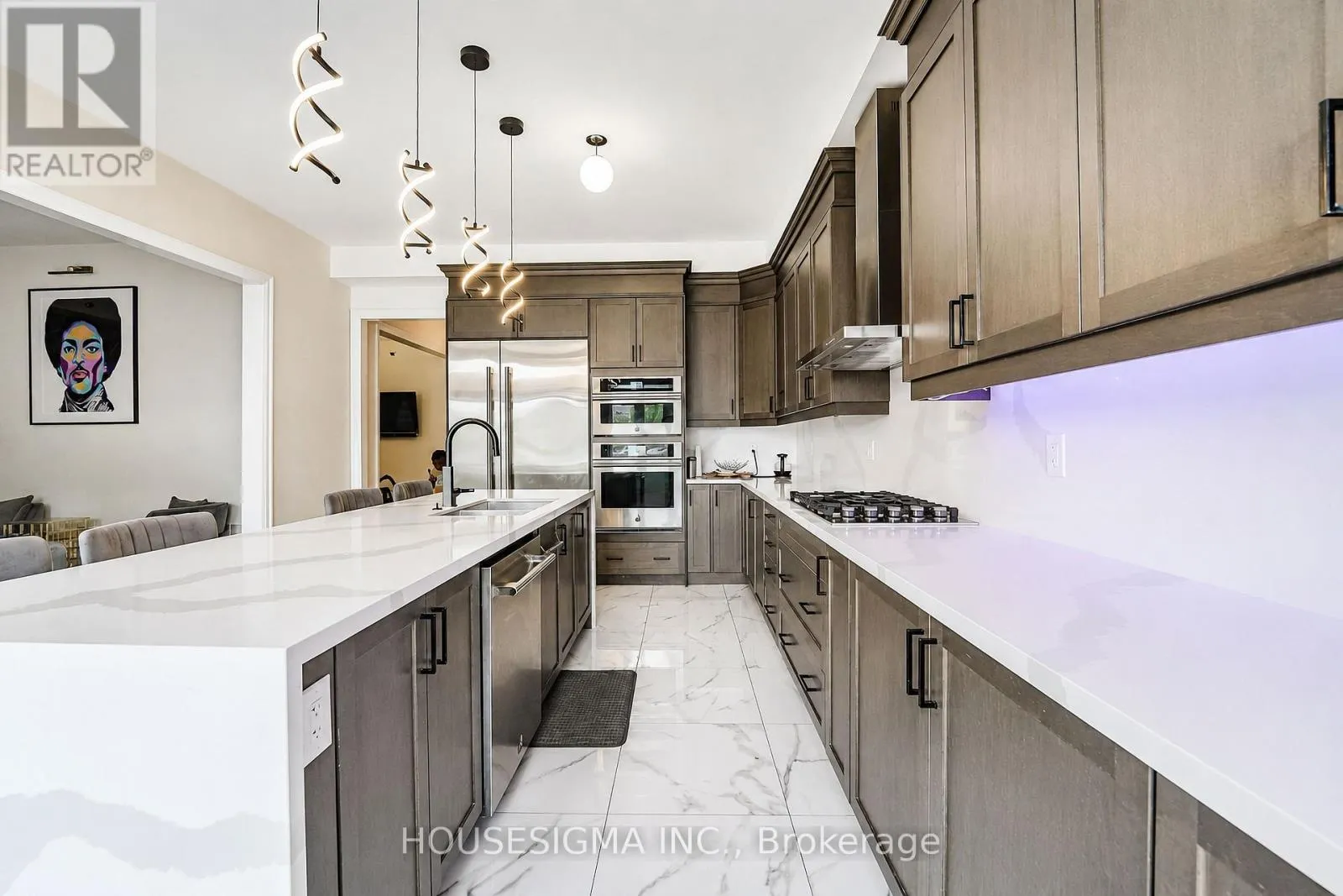 62 ROYAL FERN CRESCENT
