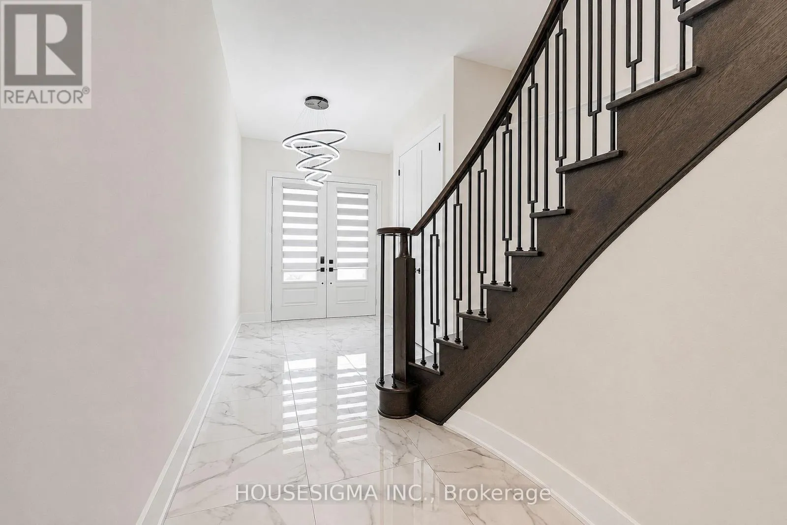 62 ROYAL FERN CRESCENT