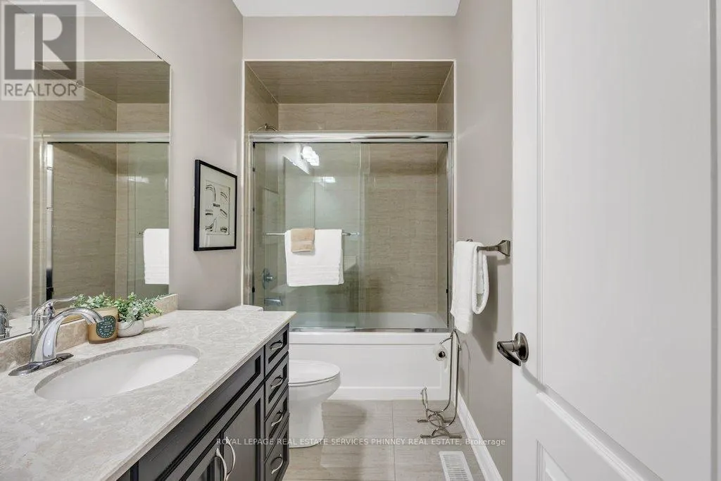 2444 CHATEAU COMMON