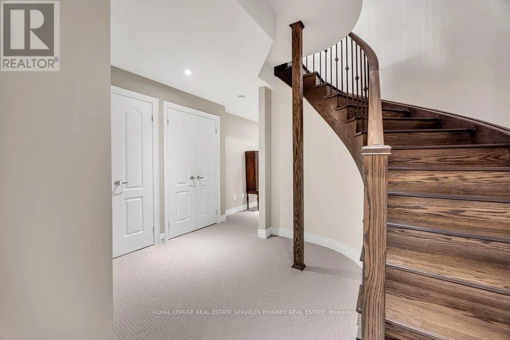 2444 CHATEAU COMMON