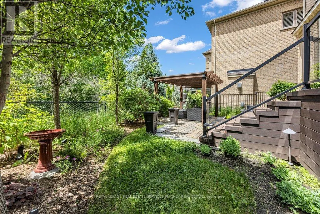 2444 CHATEAU COMMON