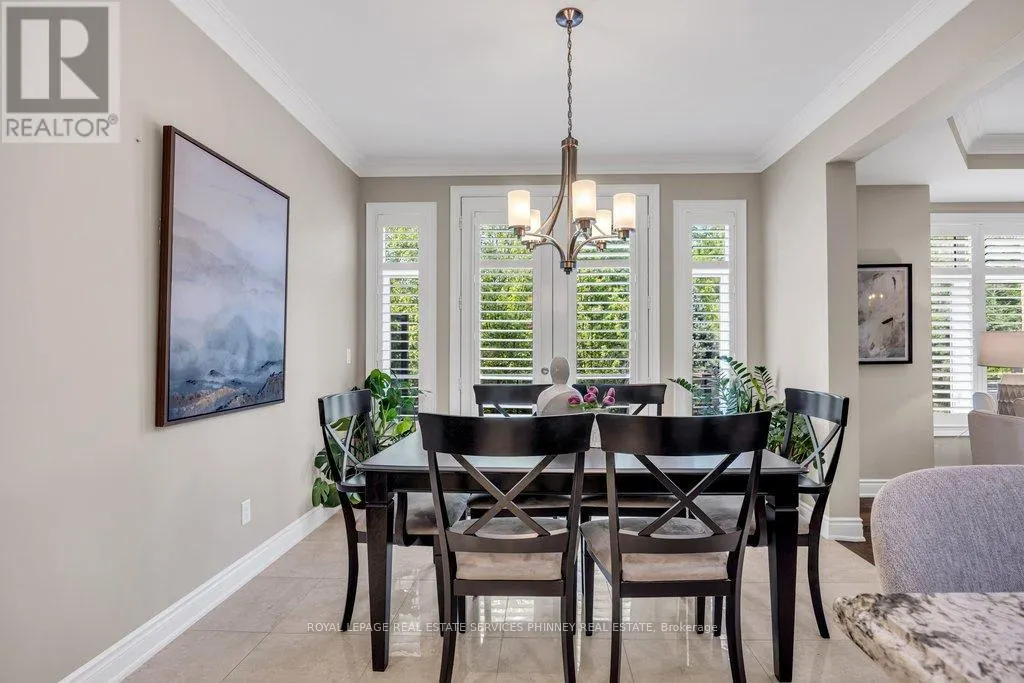 2444 CHATEAU COMMON