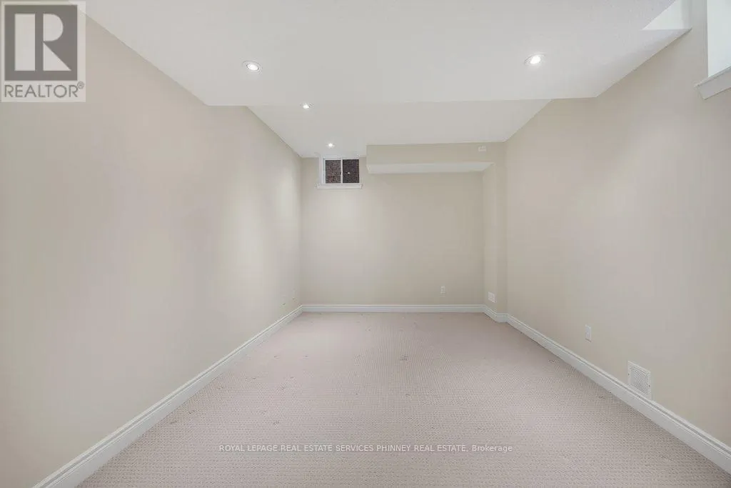 2444 CHATEAU COMMON
