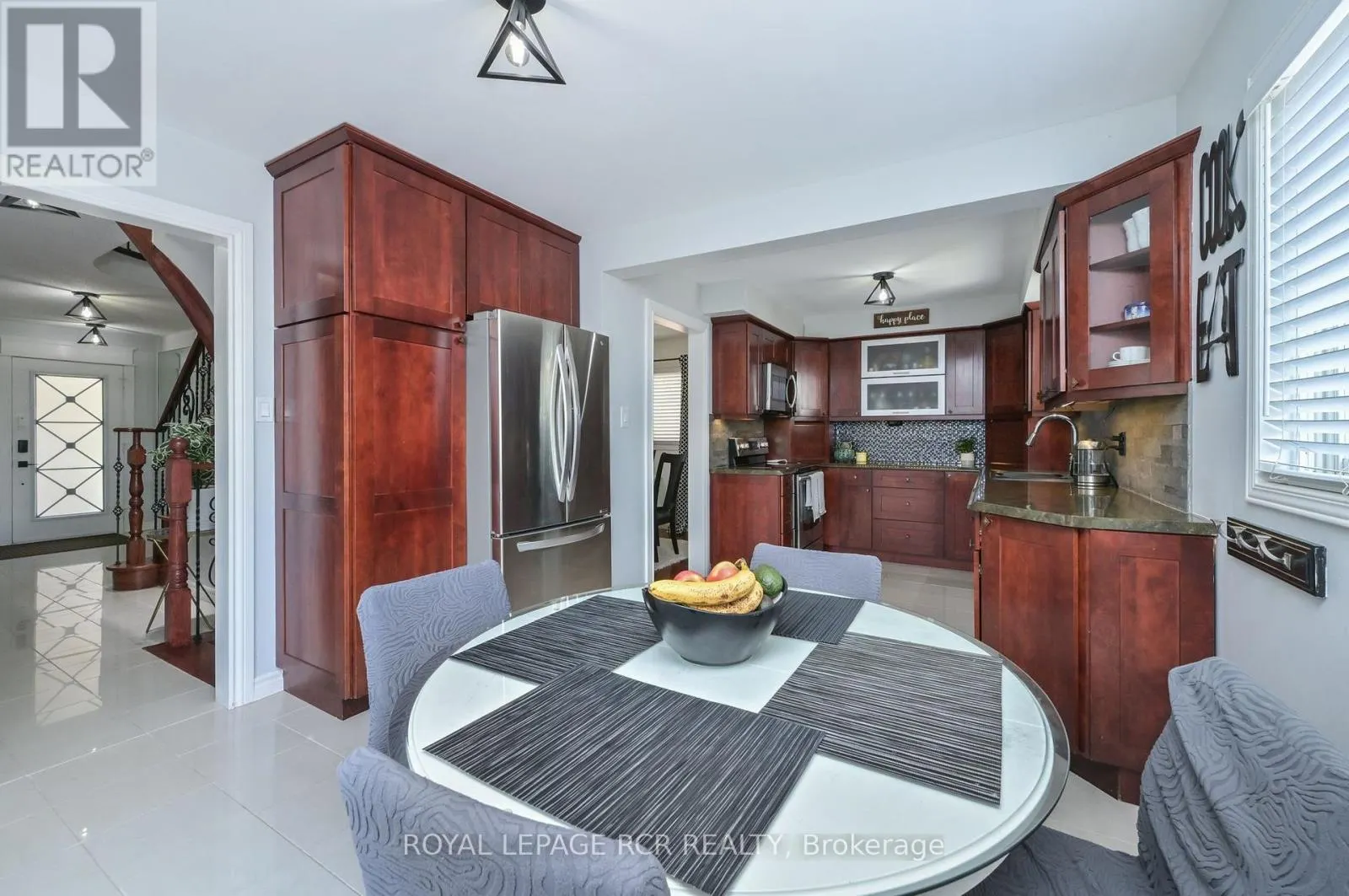 45 FIELDGATE DRIVE