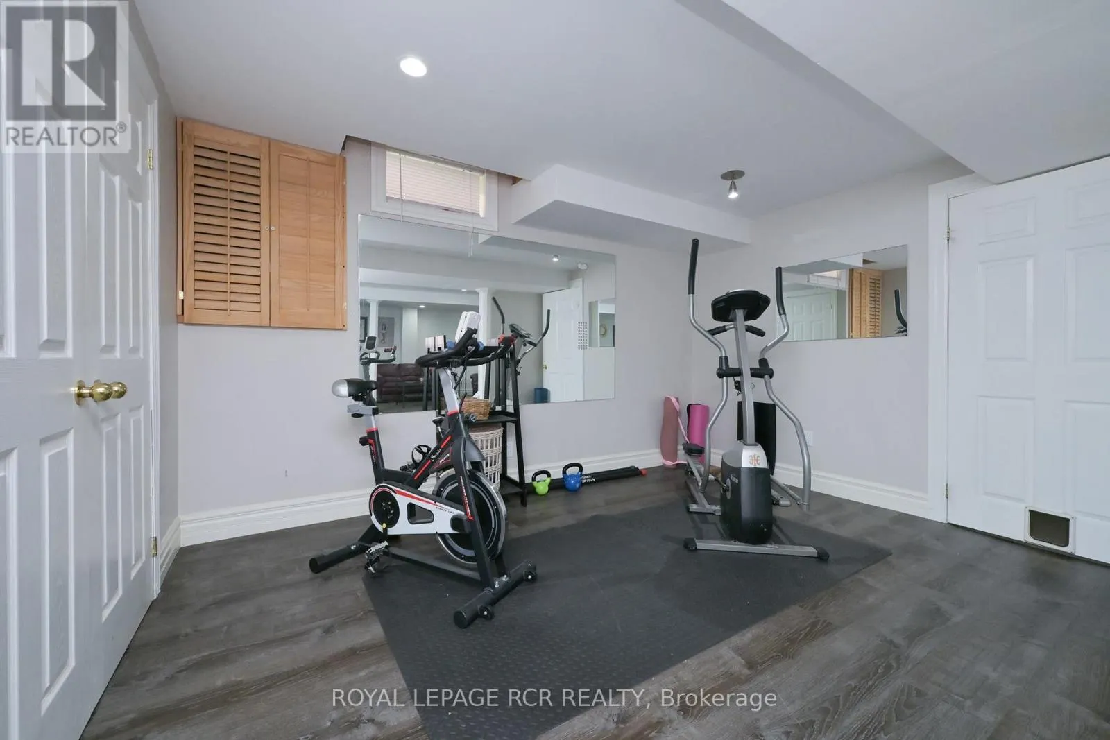 45 FIELDGATE DRIVE