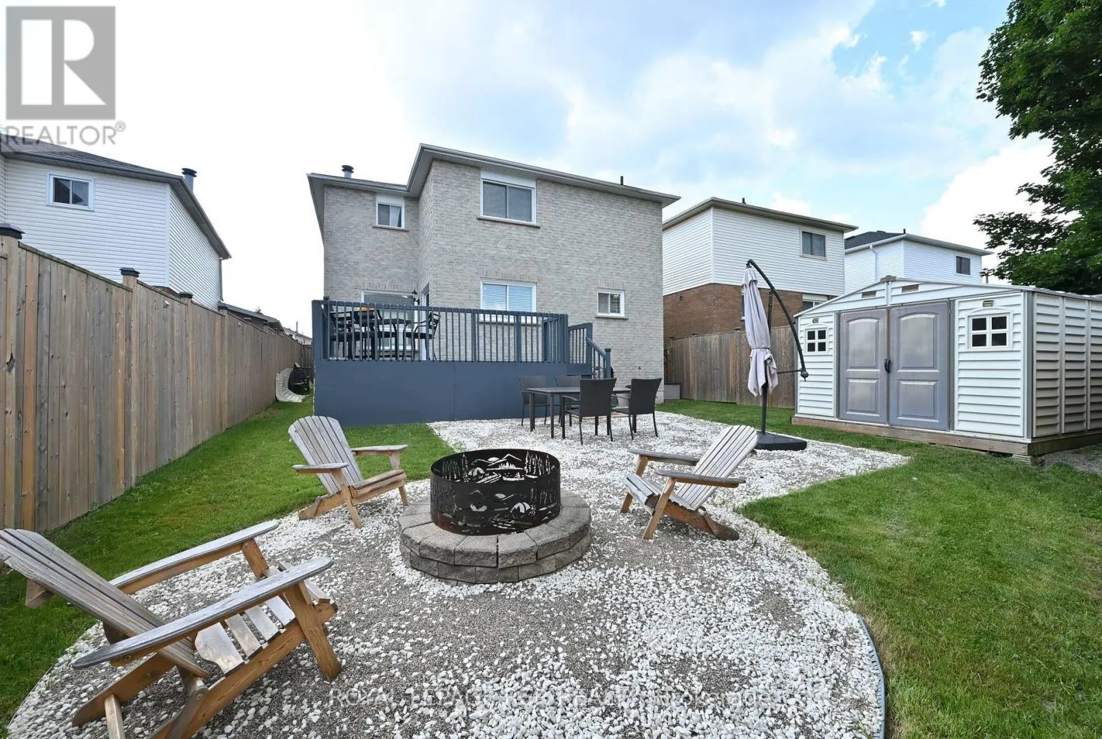 45 FIELDGATE DRIVE