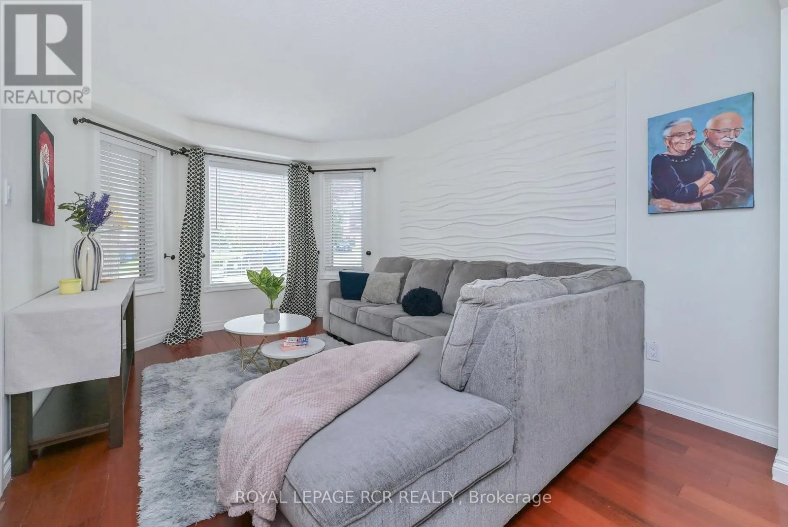 45 FIELDGATE DRIVE