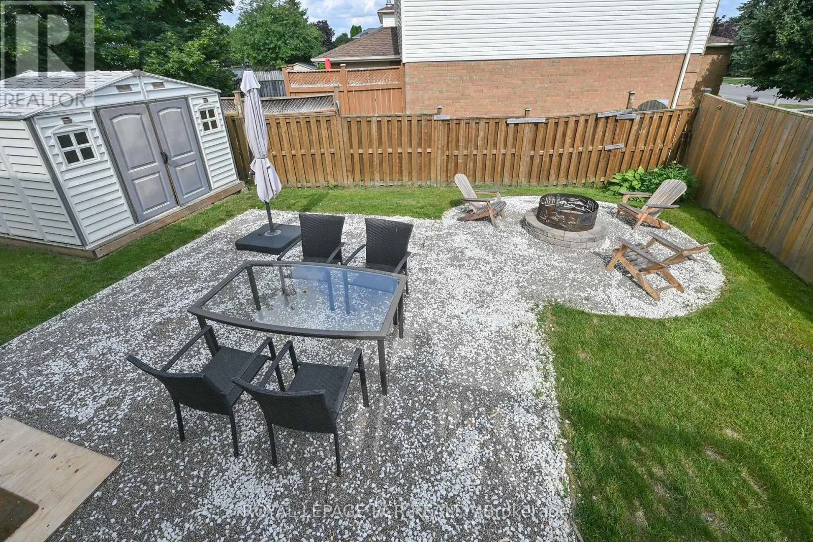 45 FIELDGATE DRIVE