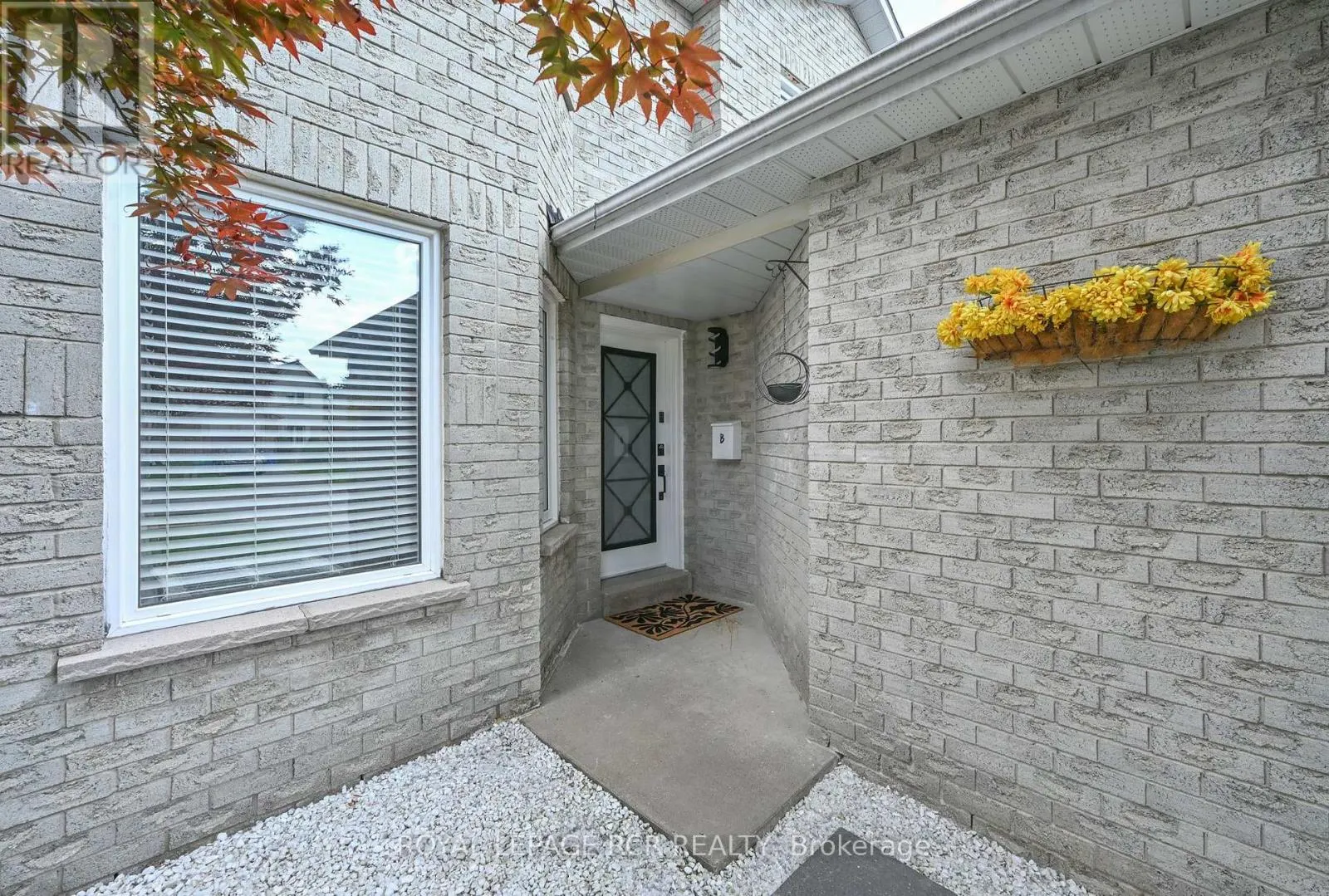 45 FIELDGATE DRIVE