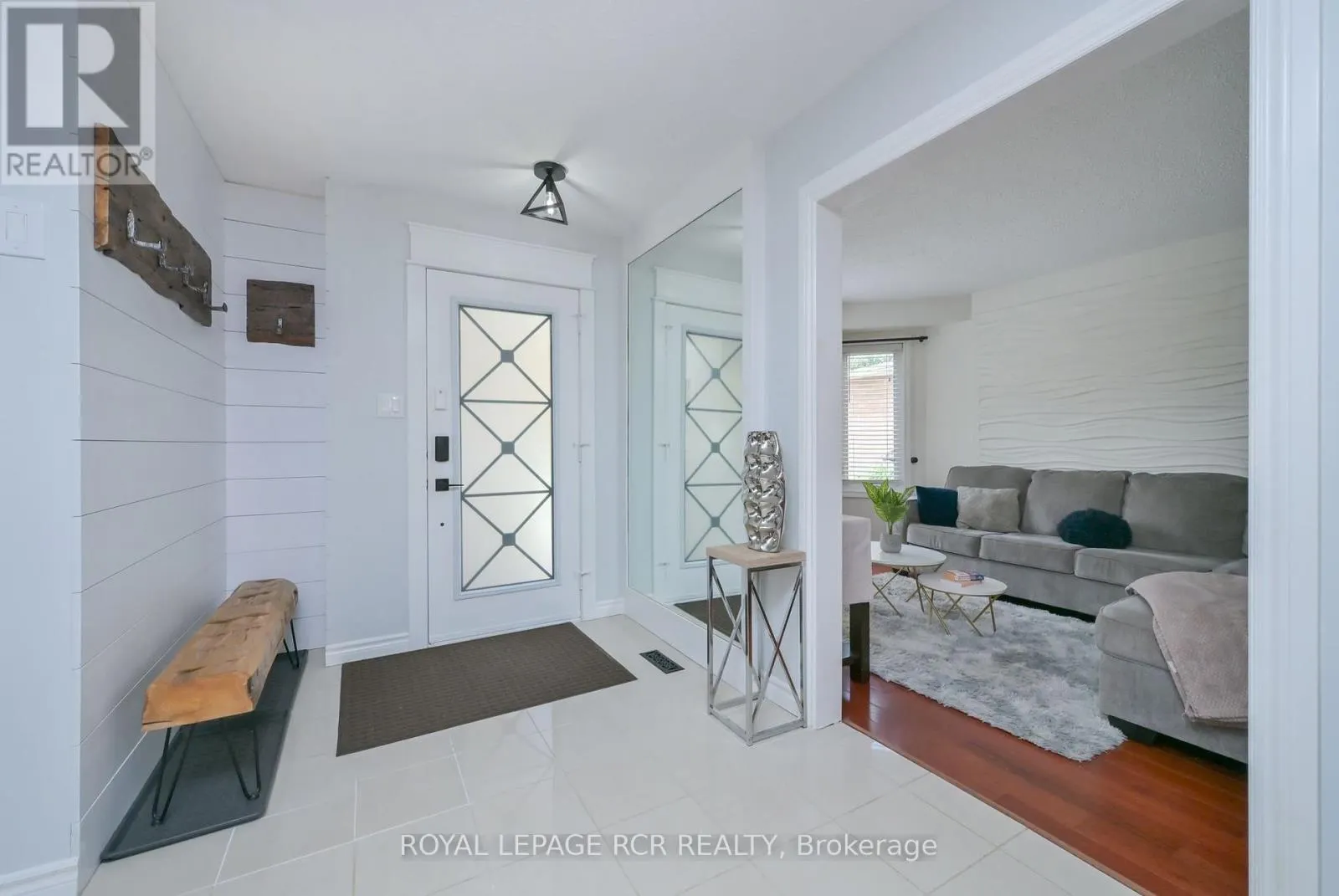 45 FIELDGATE DRIVE