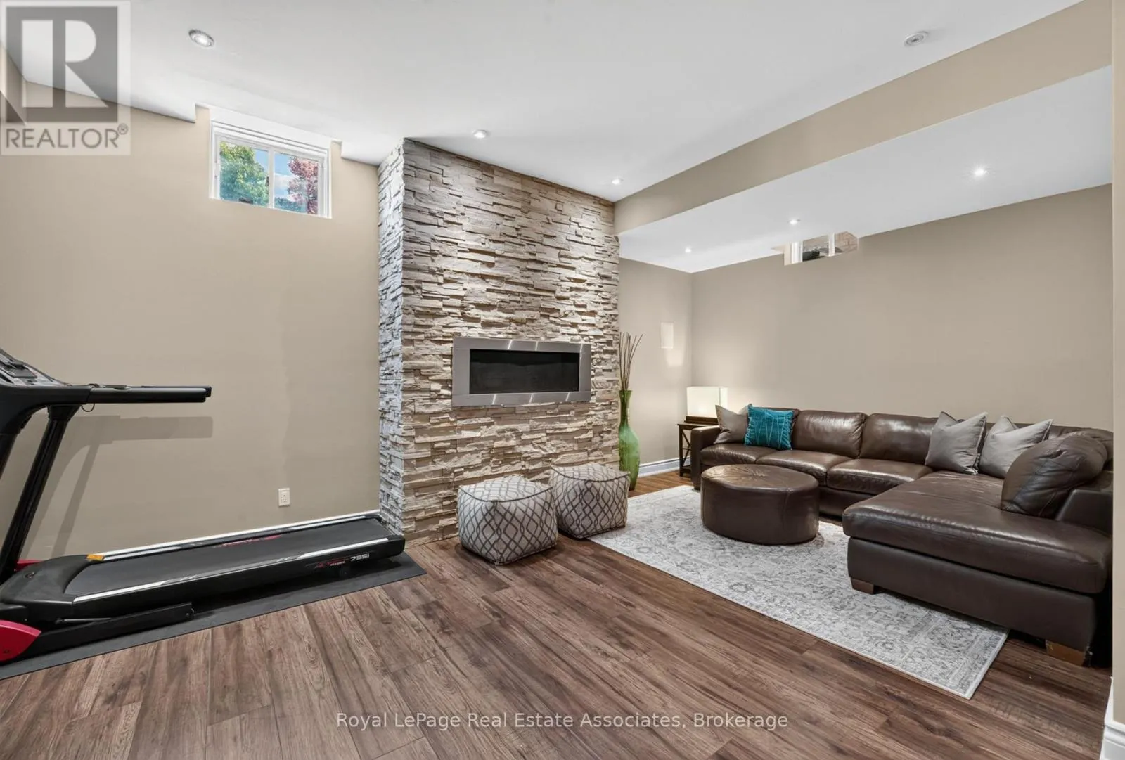 2320 WUTHERING HEIGHTS WAY