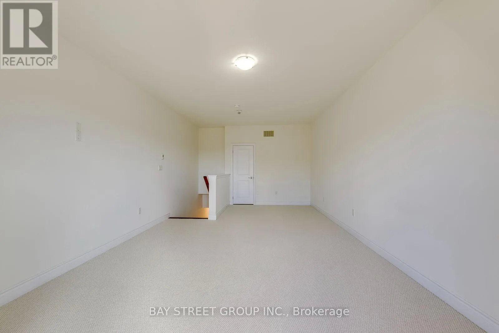 #14 - 2172 TRAFALGAR ROAD