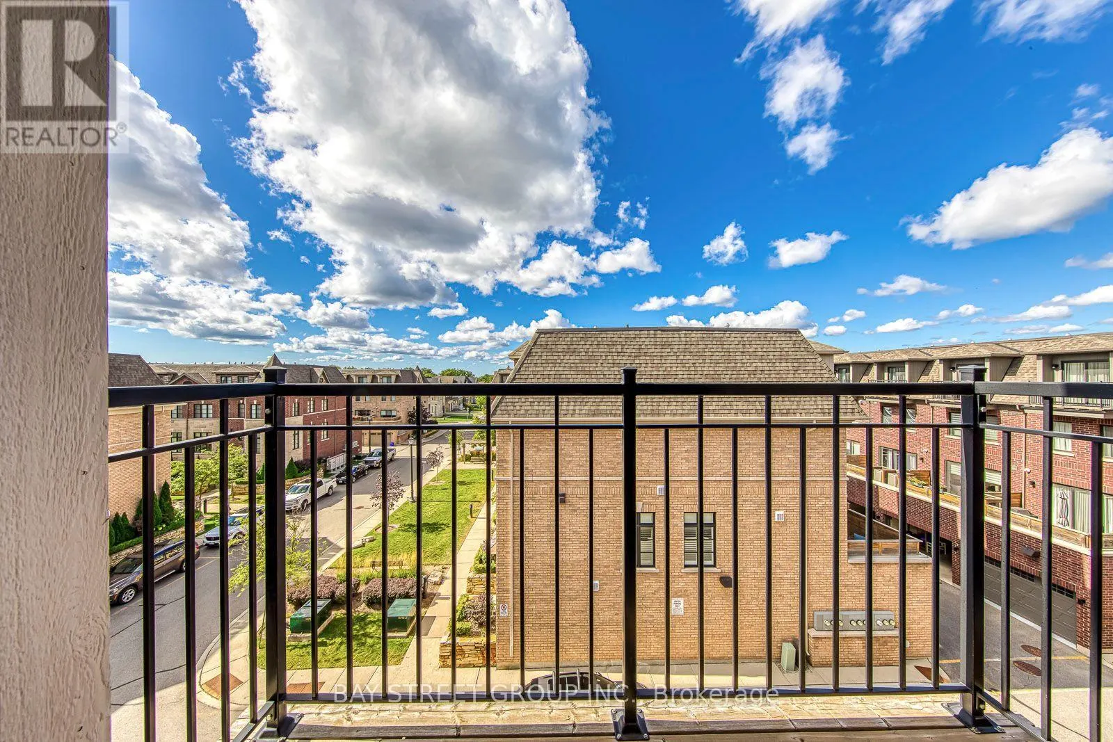 #14 - 2172 TRAFALGAR ROAD