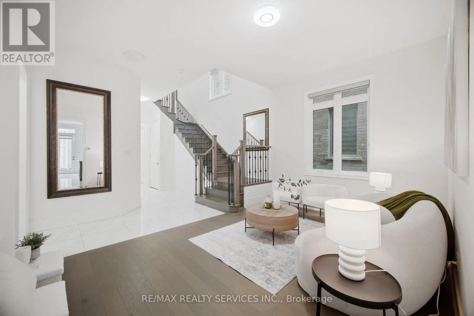 70 ROYAL FERN CRESCENT