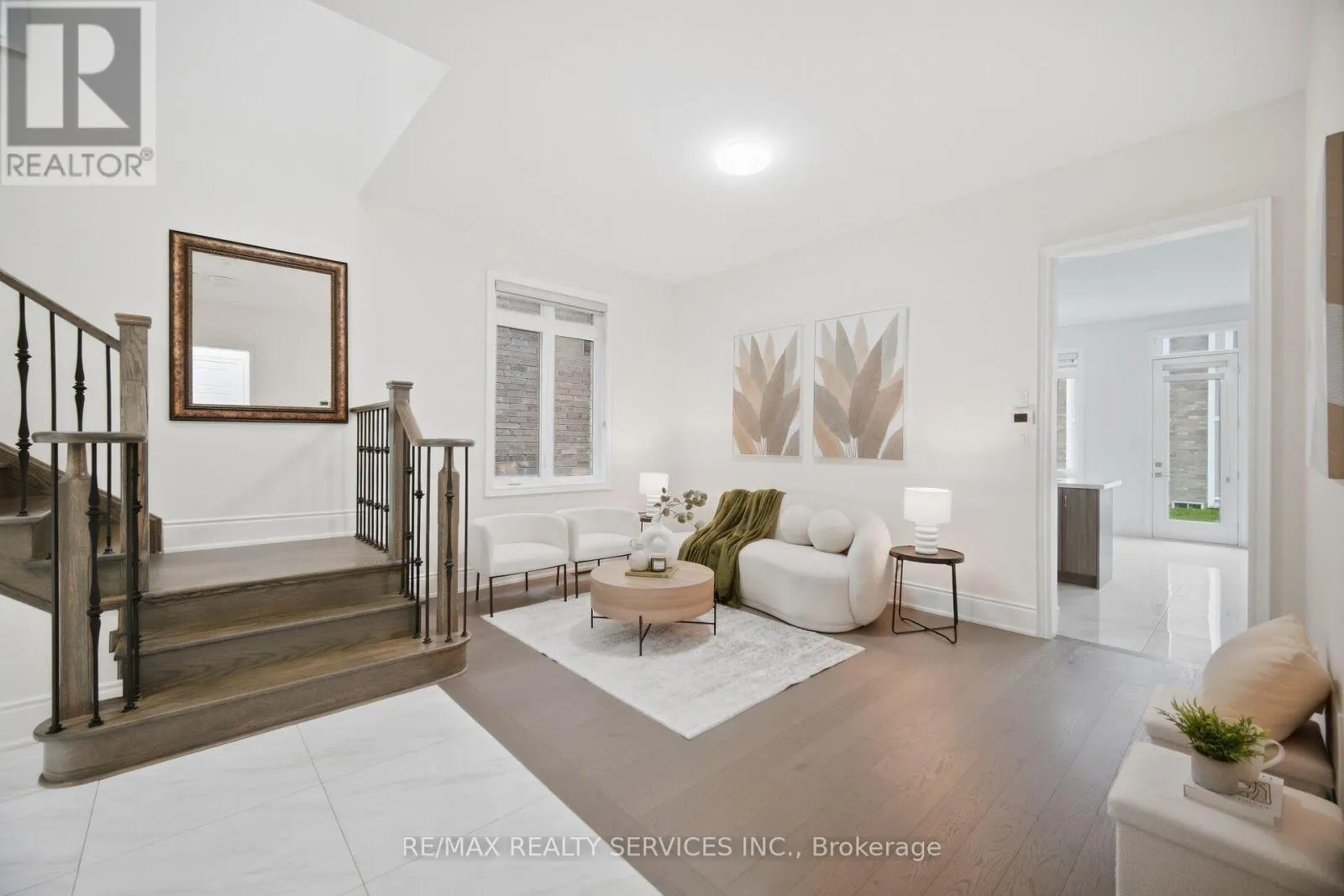 70 ROYAL FERN CRESCENT
