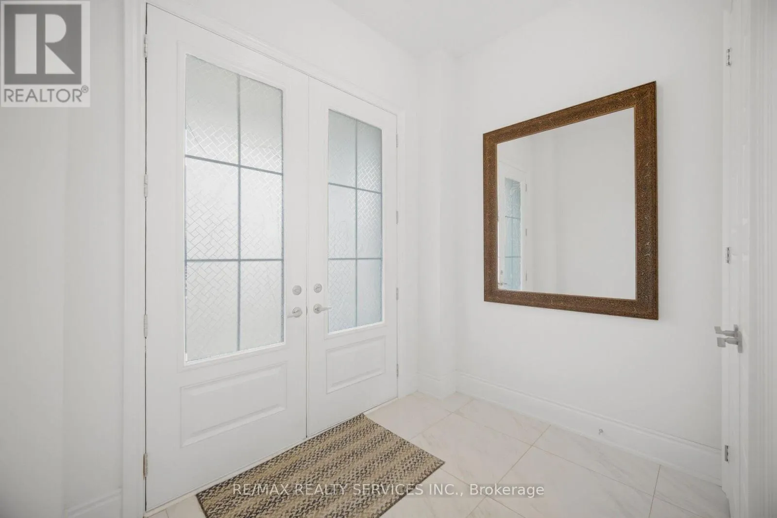 70 ROYAL FERN CRESCENT