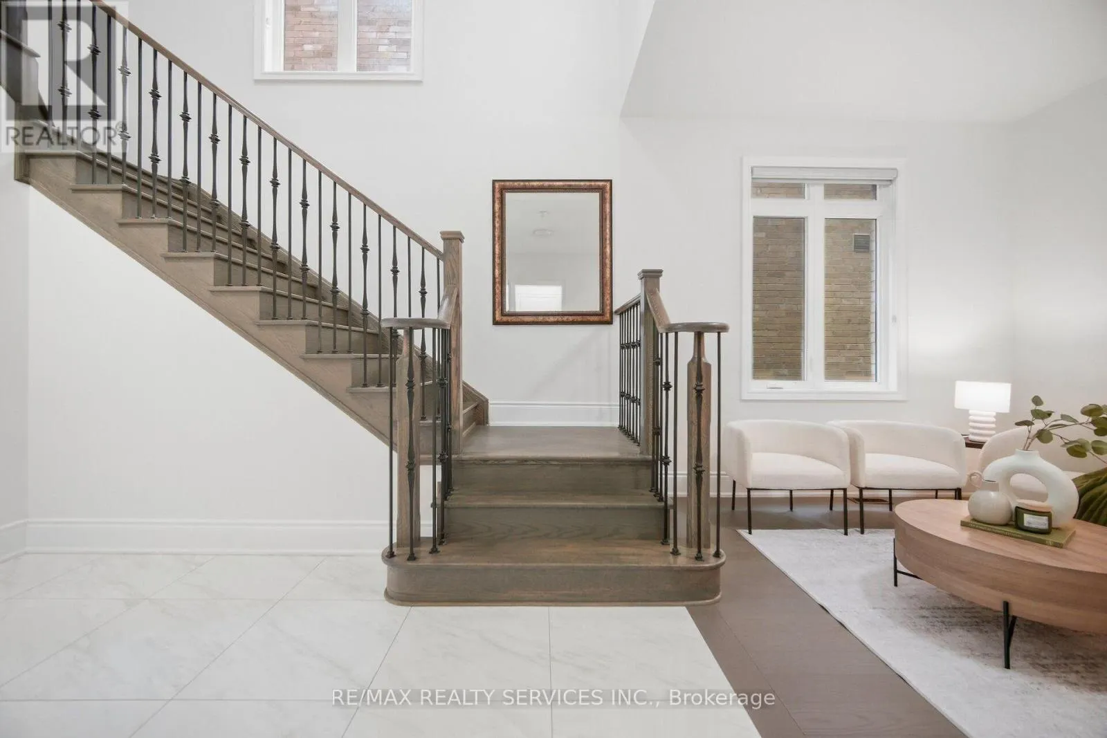 70 ROYAL FERN CRESCENT