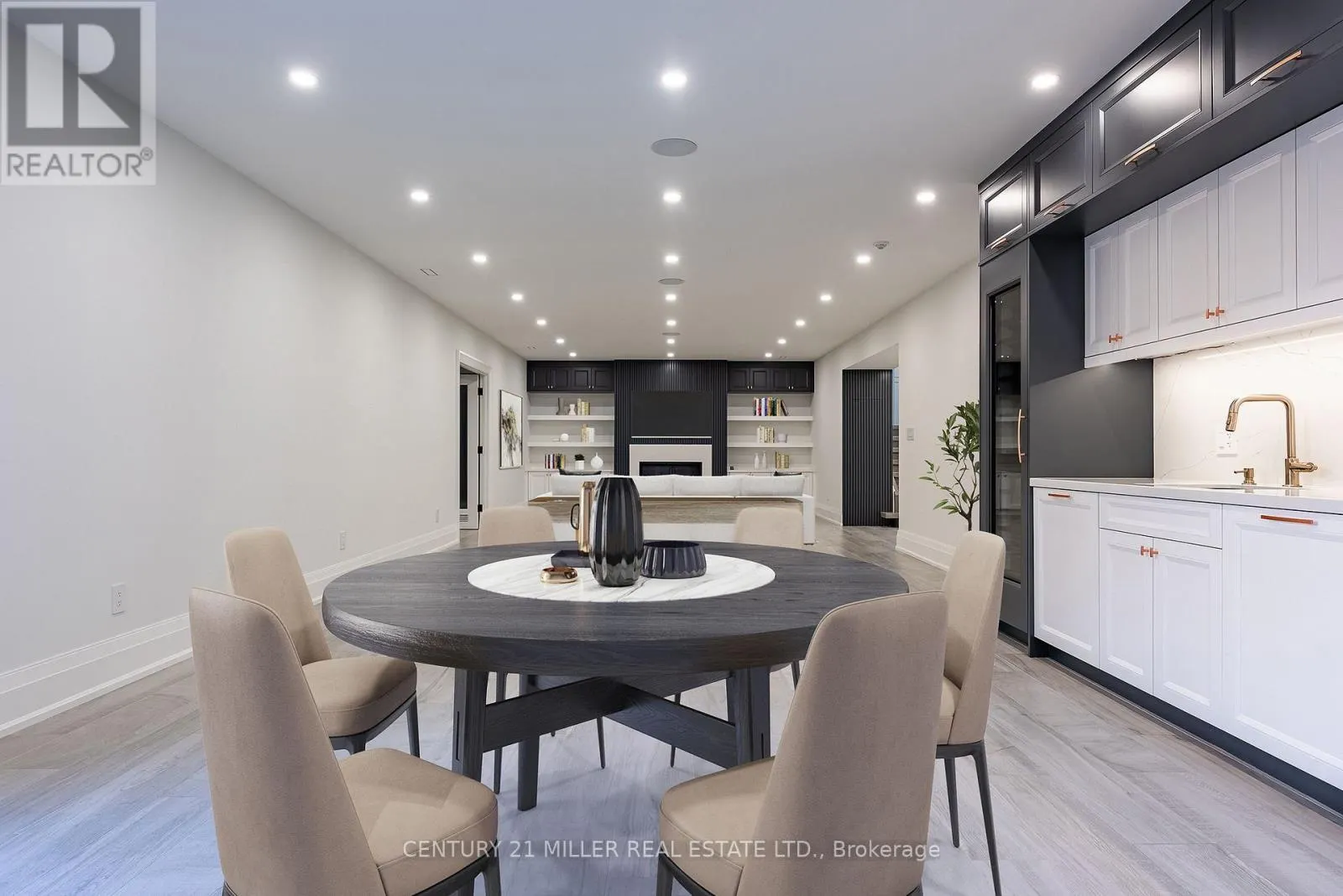 481 CHARTWELL ROAD