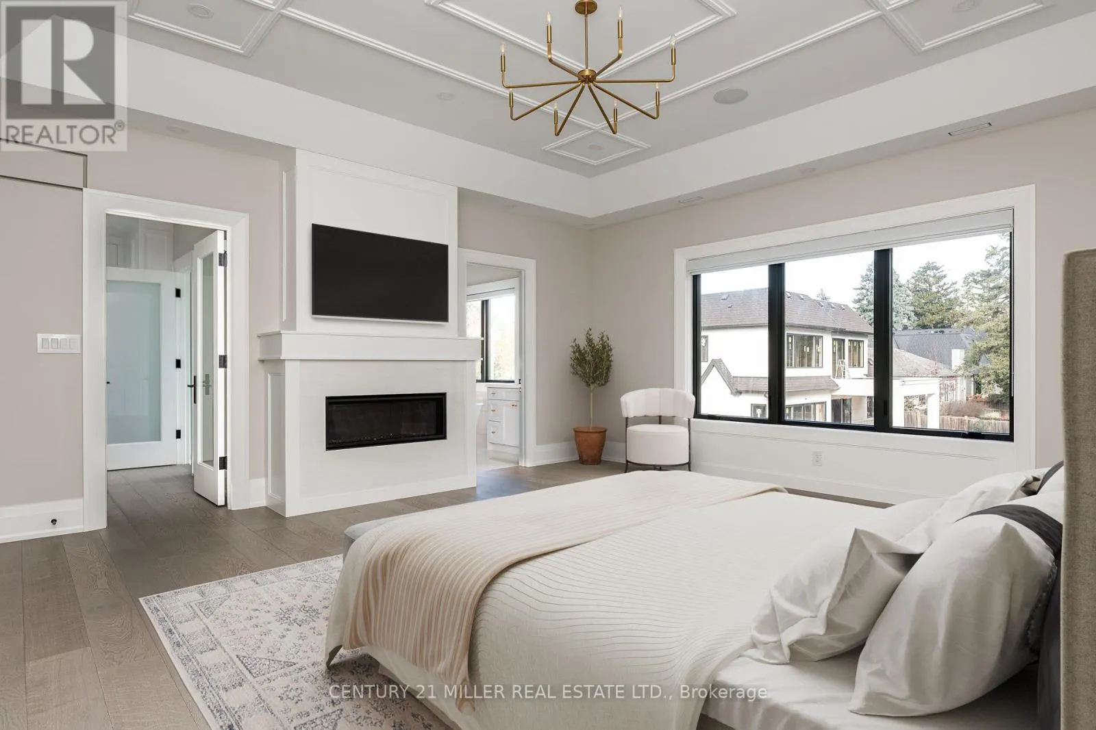 481 CHARTWELL ROAD