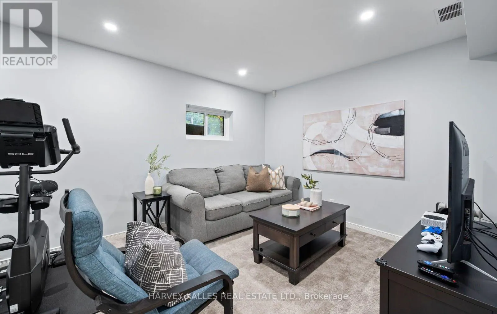 143 KINGSVIEW DRIVE