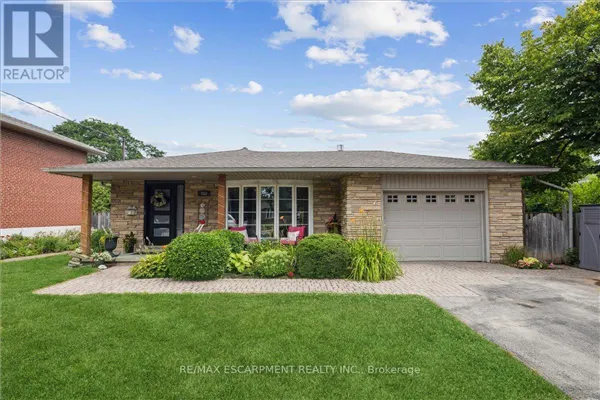 755 PARKER CRESCENT