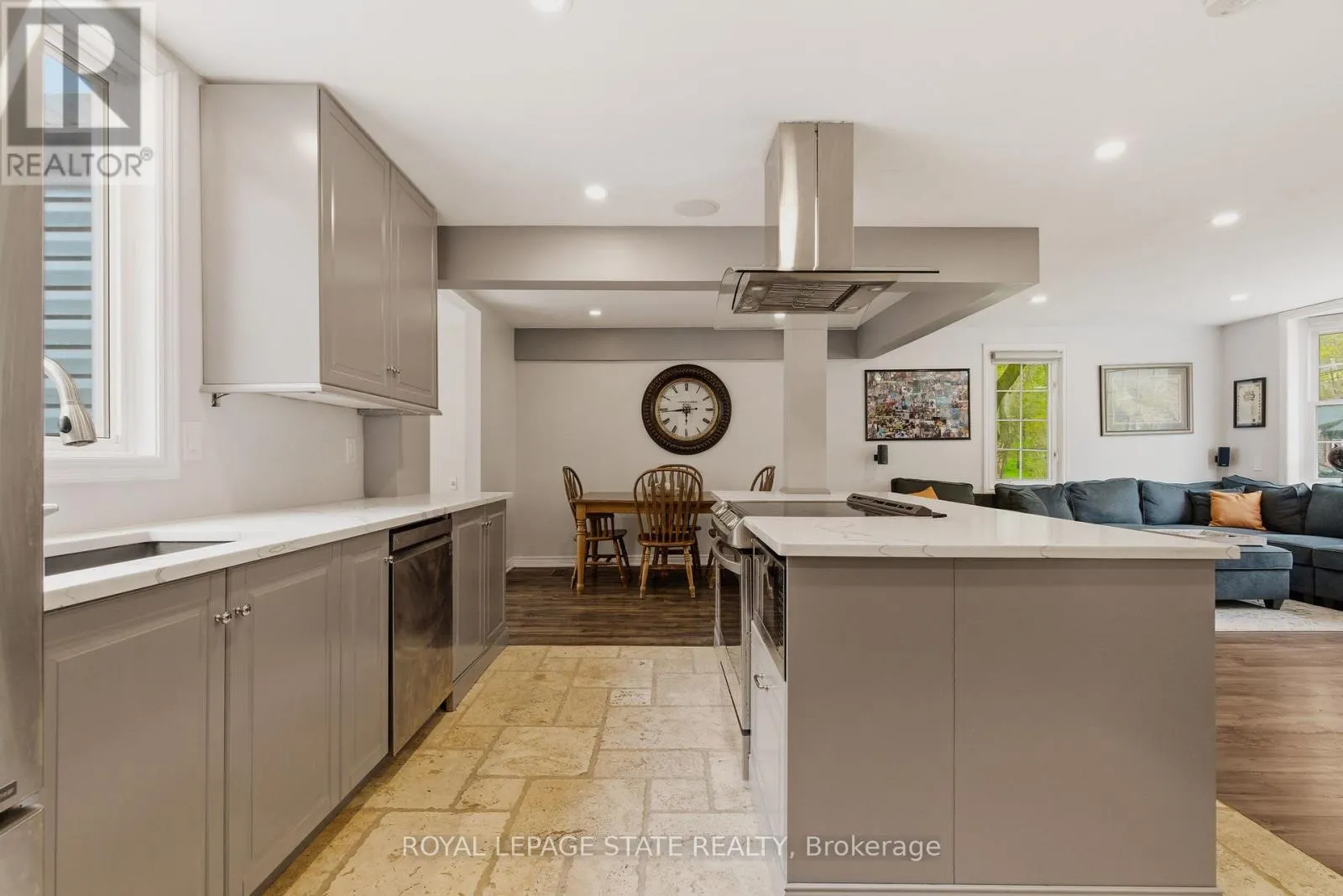 1262 HIDDEN VALLEY ROAD