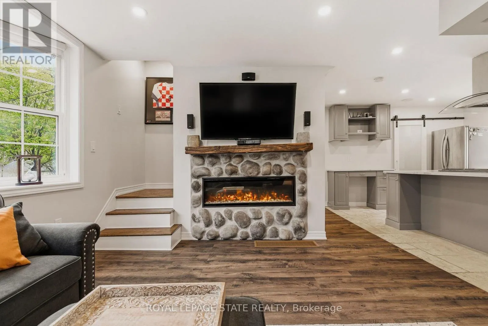 1262 HIDDEN VALLEY ROAD