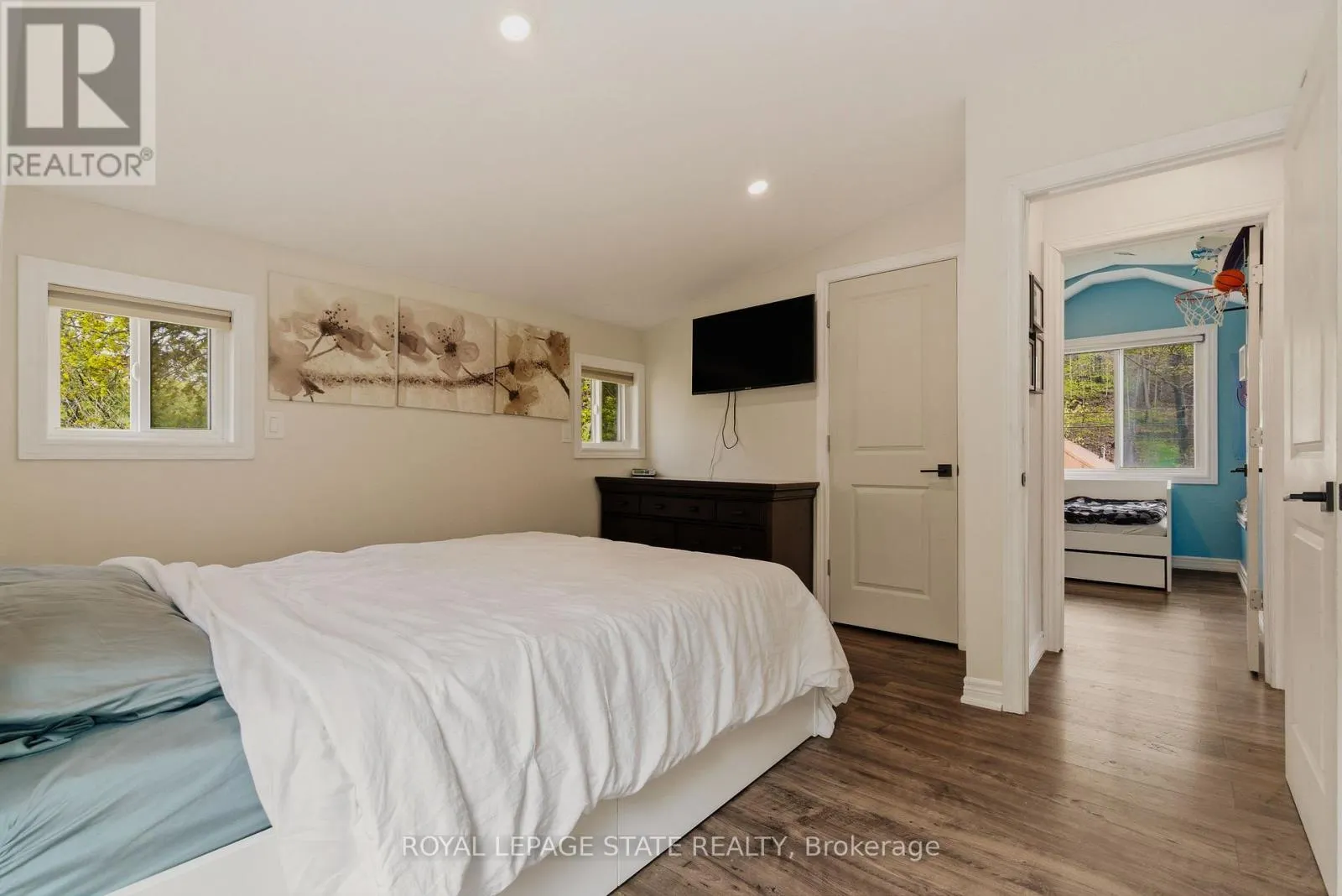 1262 HIDDEN VALLEY ROAD