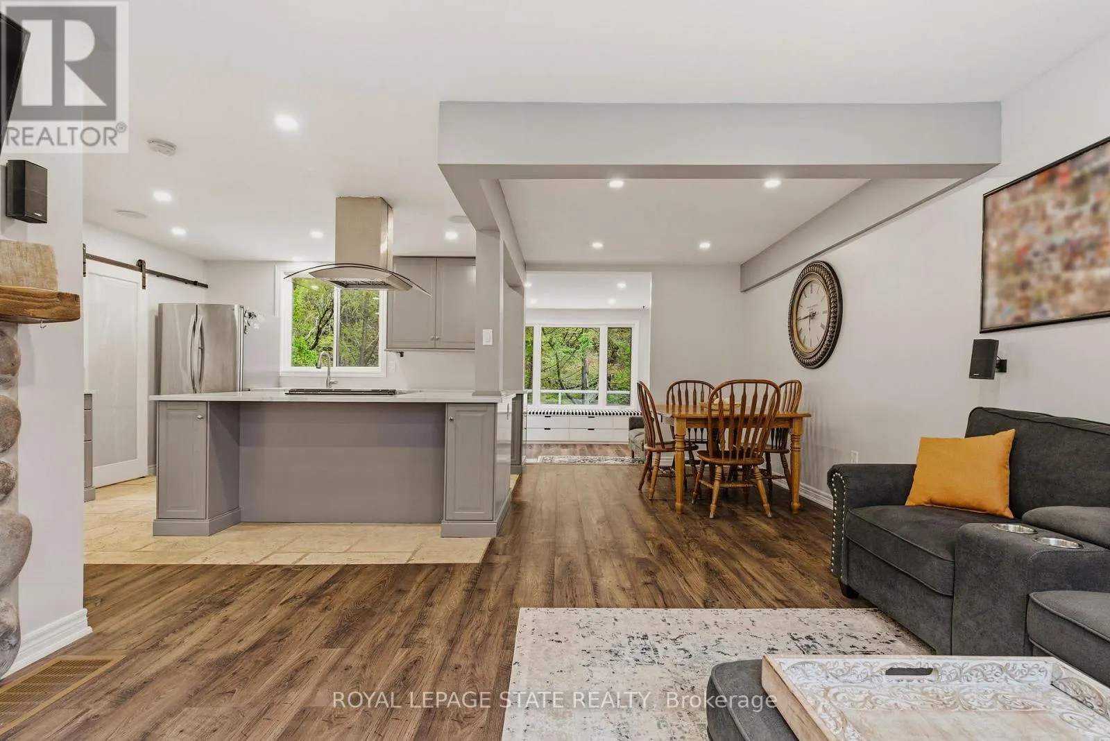 1262 HIDDEN VALLEY ROAD