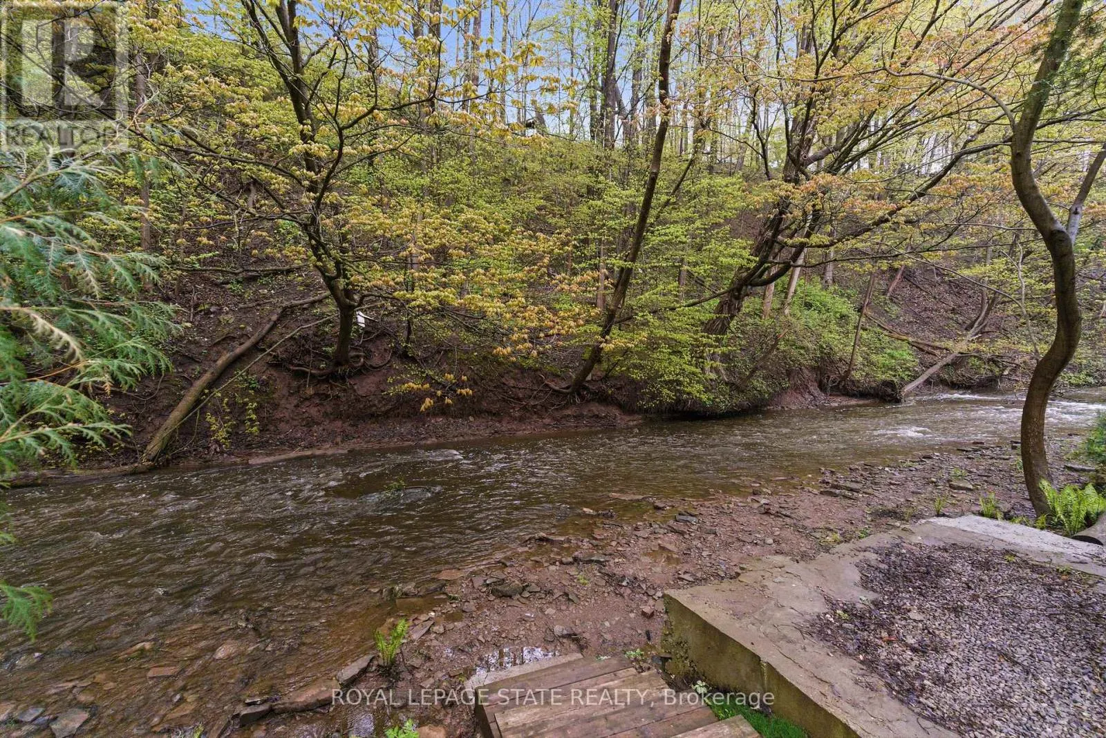 1262 HIDDEN VALLEY ROAD