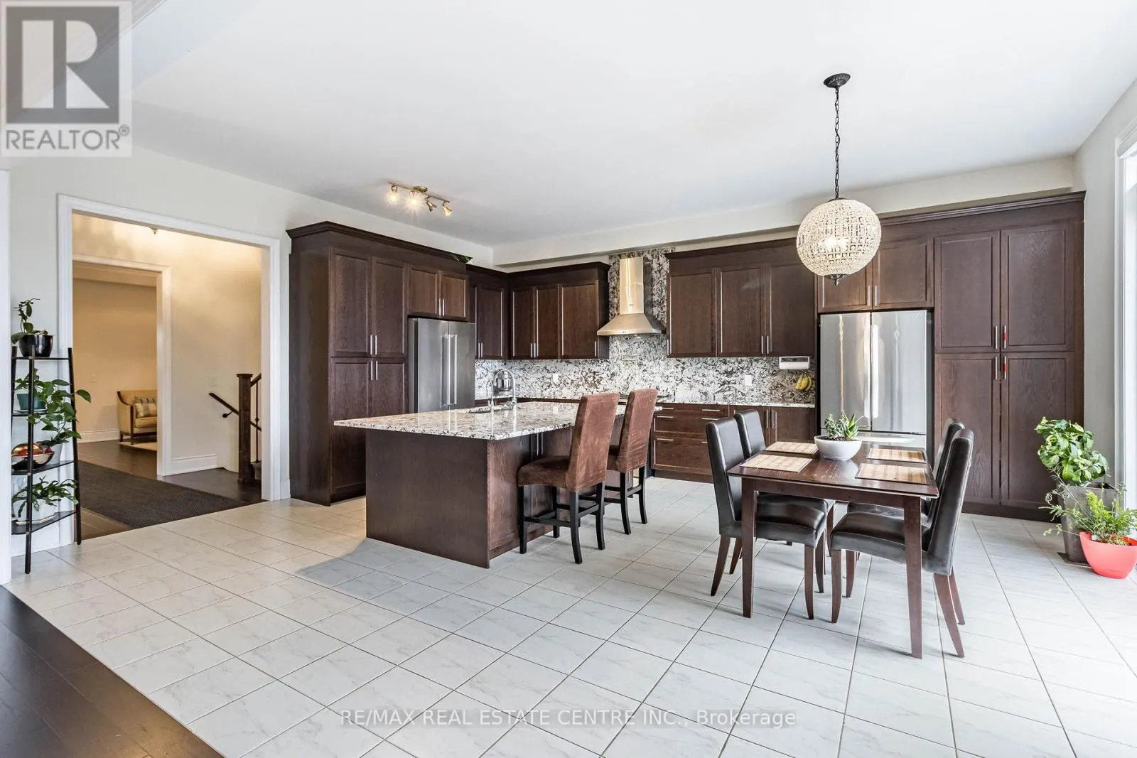 35 ARTHUR GRIFFIN CRESCENT