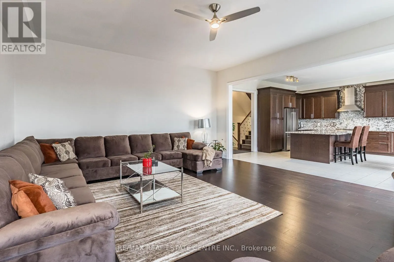 35 ARTHUR GRIFFIN CRESCENT