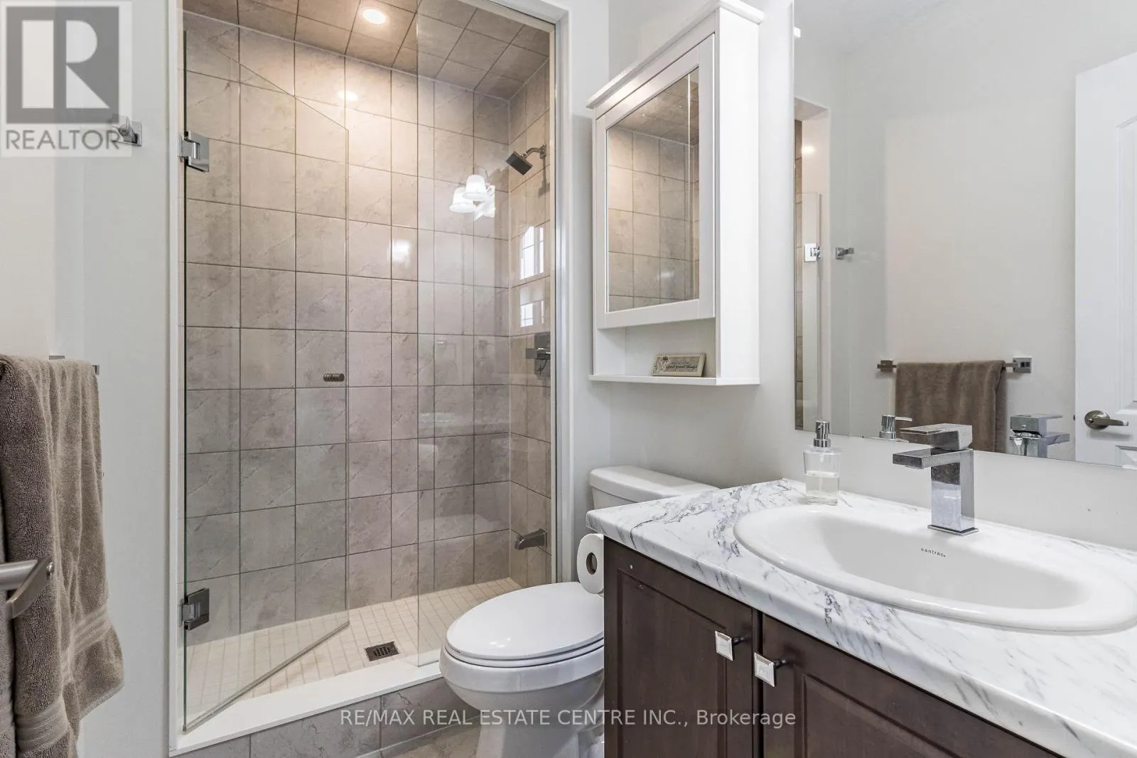 35 ARTHUR GRIFFIN CRESCENT