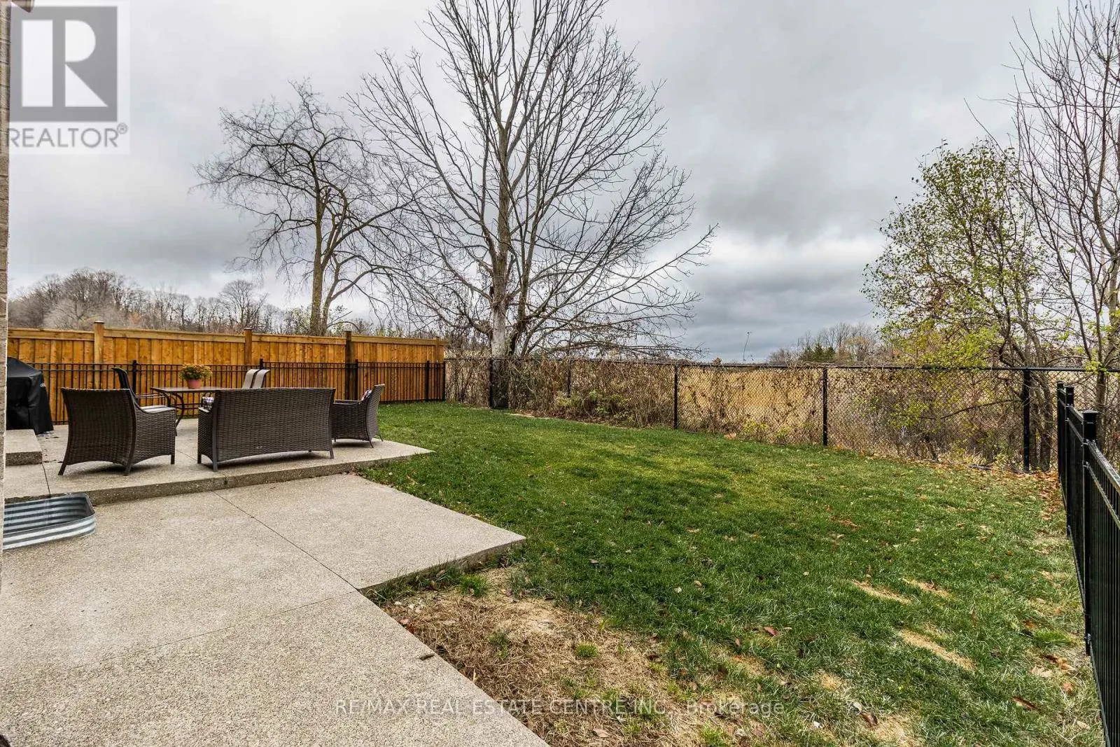 35 ARTHUR GRIFFIN CRESCENT