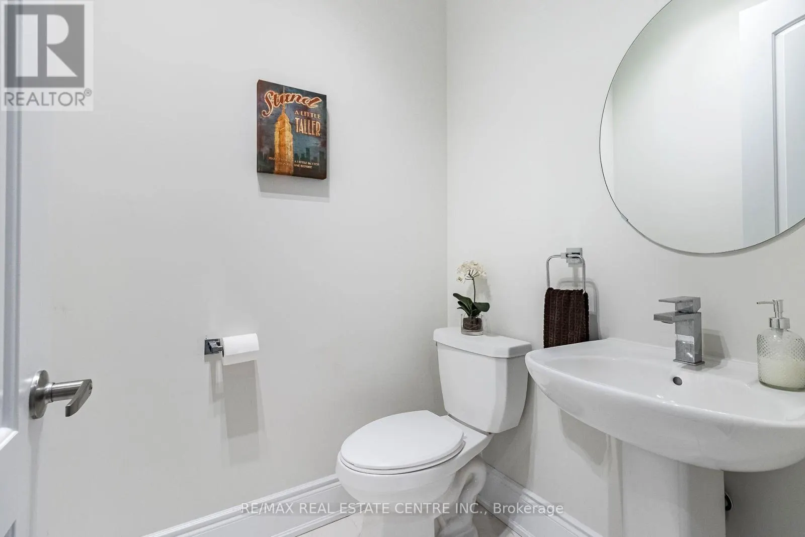 35 ARTHUR GRIFFIN CRESCENT