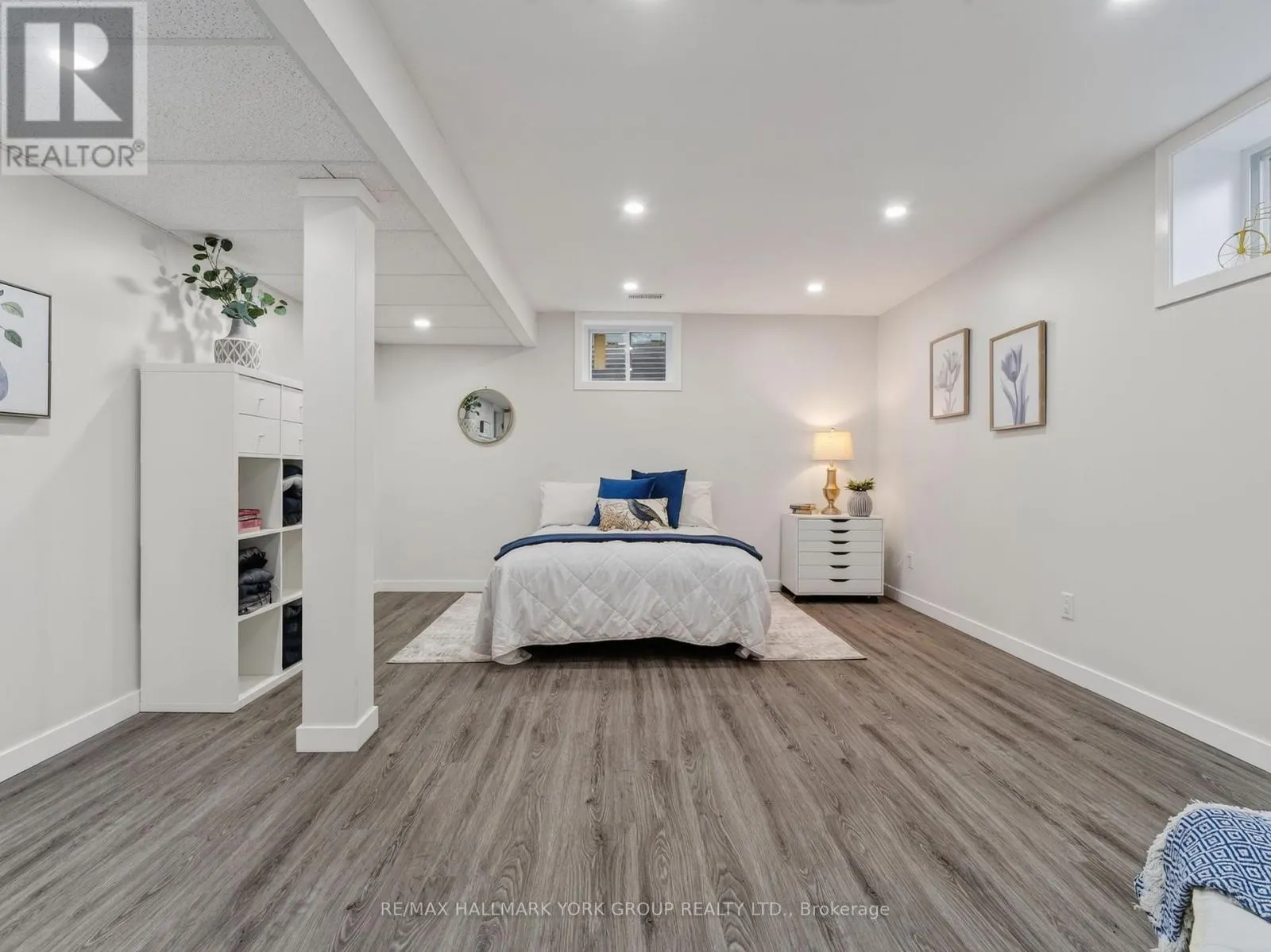 21 BIRCHVIEW DRIVE