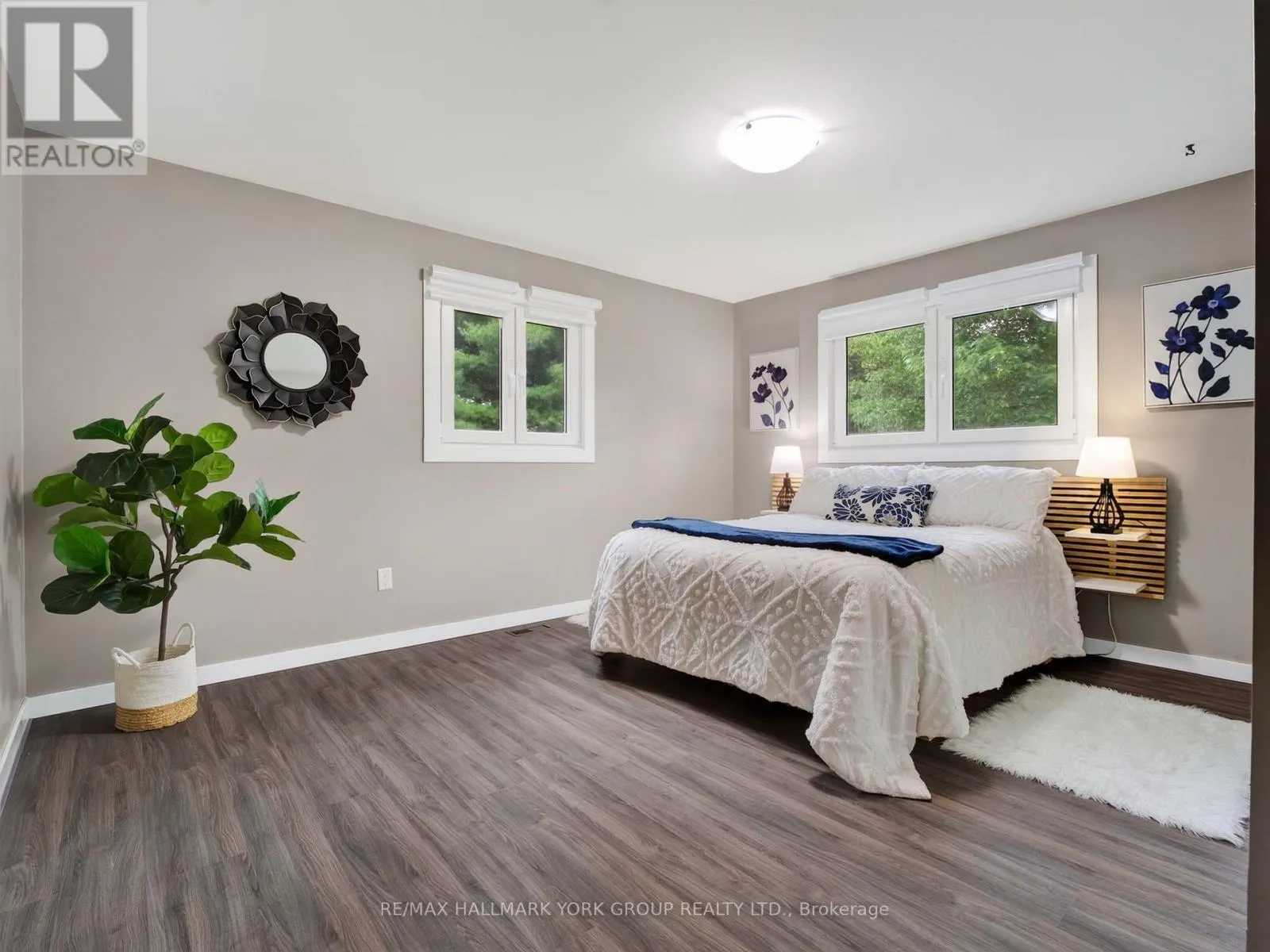 21 BIRCHVIEW DRIVE