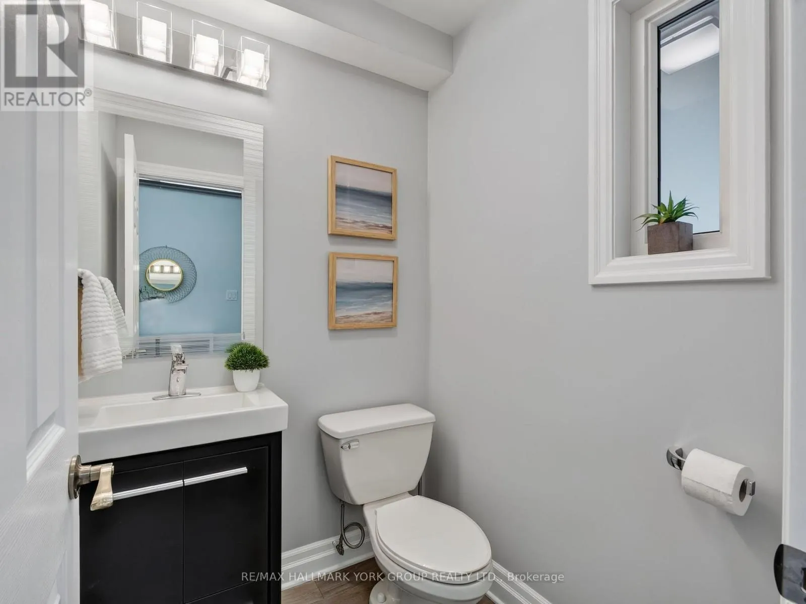 21 BIRCHVIEW DRIVE