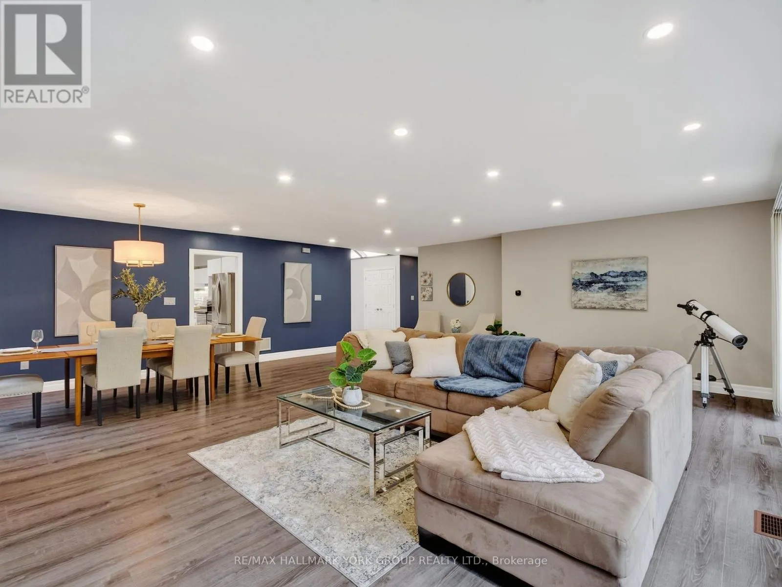 21 BIRCHVIEW DRIVE