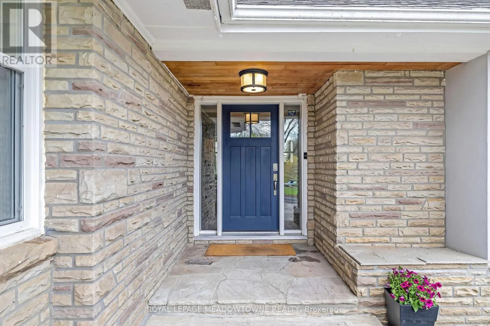 161 CONFEDERATION STREET