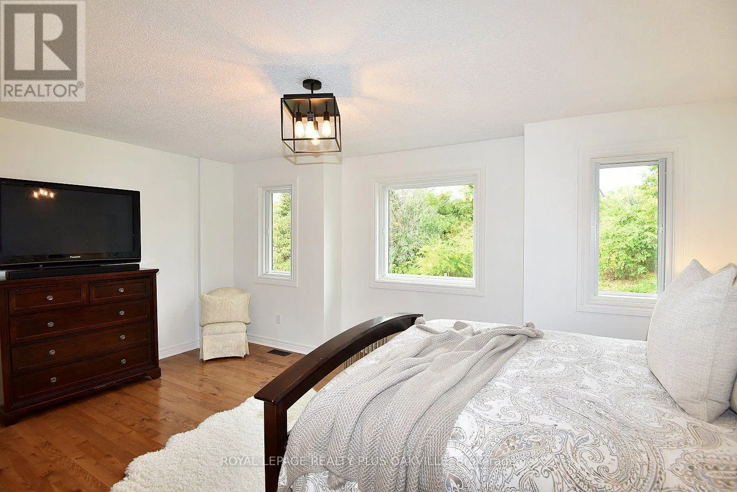 546 SANDCHERRY DRIVE