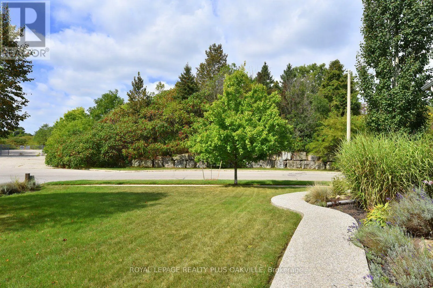 546 SANDCHERRY DRIVE