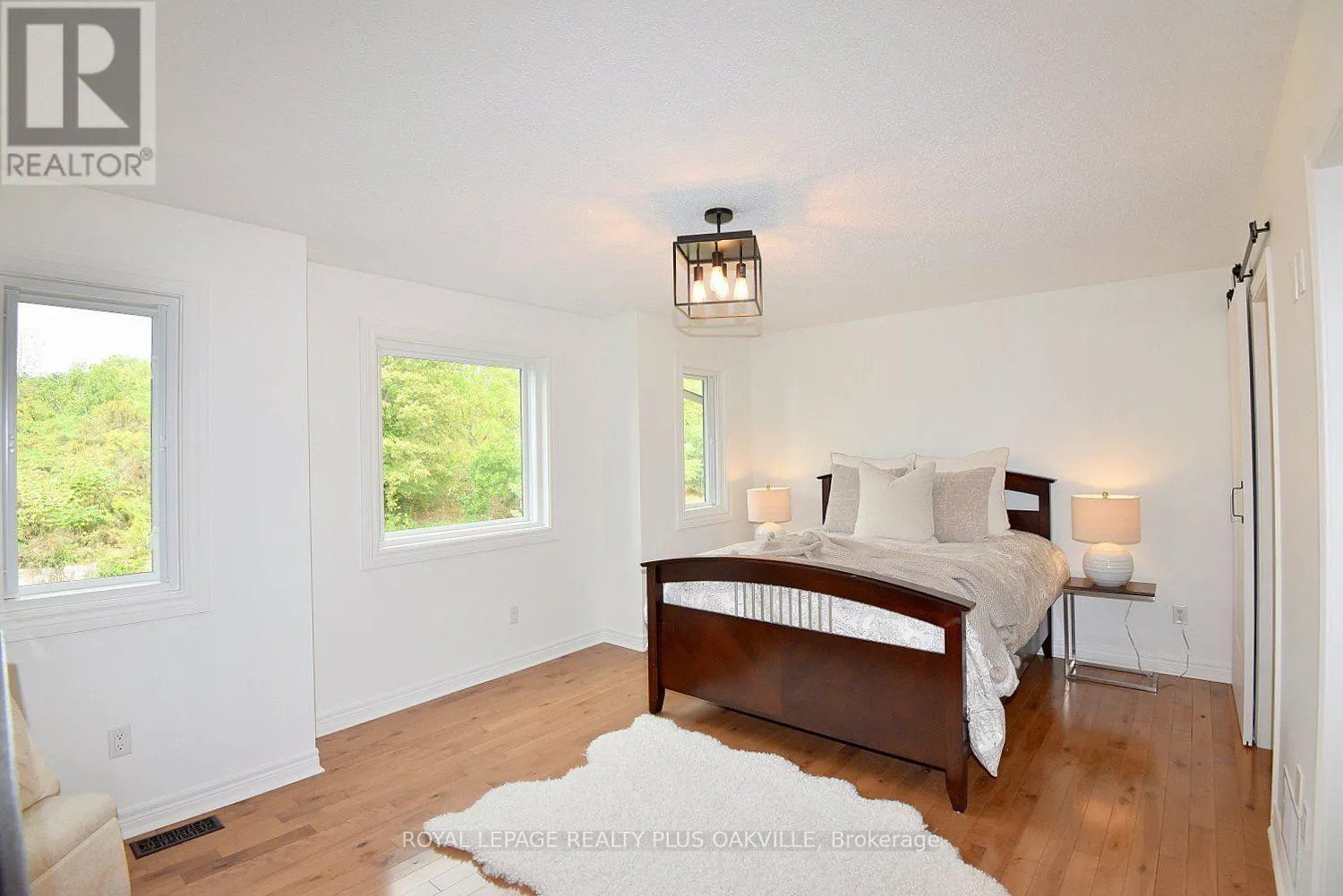 546 SANDCHERRY DRIVE