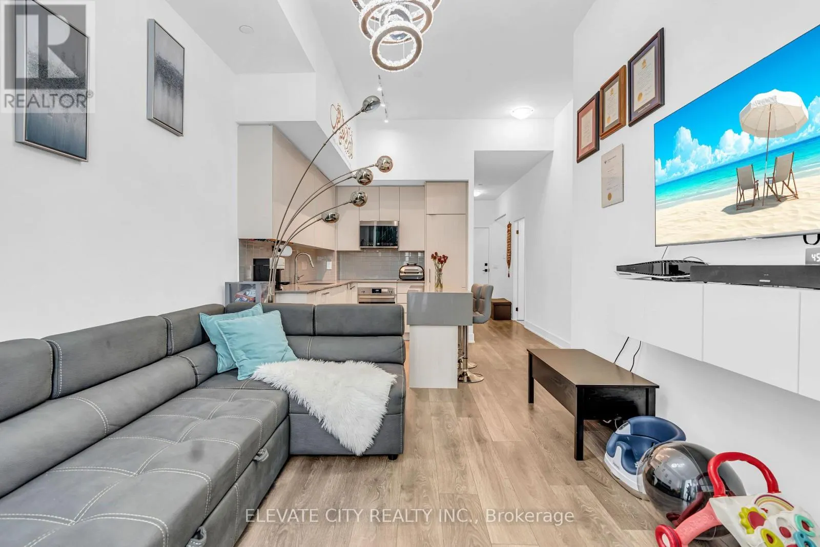 219 - 2489 TAUNTON ROAD