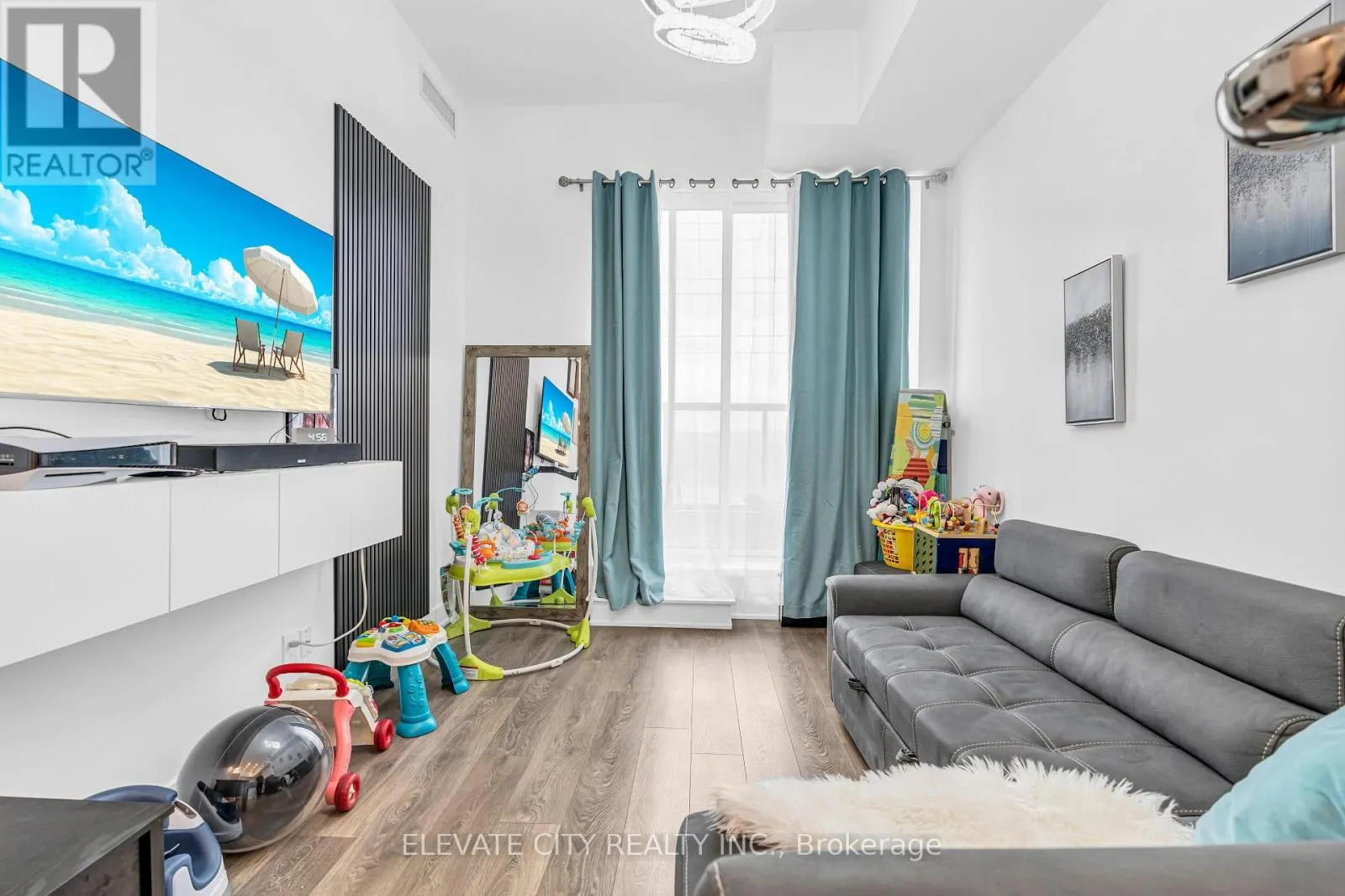 219 - 2489 TAUNTON ROAD