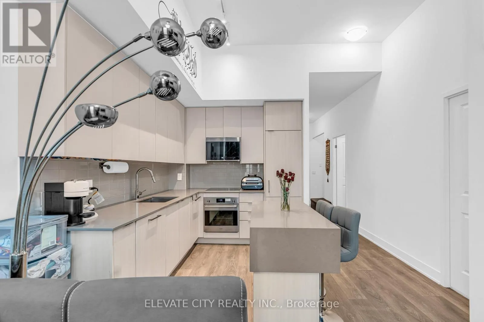 219 - 2489 TAUNTON ROAD