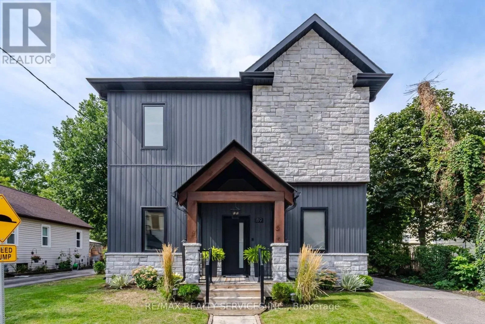 89 WILLOW STREET
